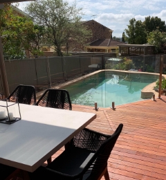 Poolfences